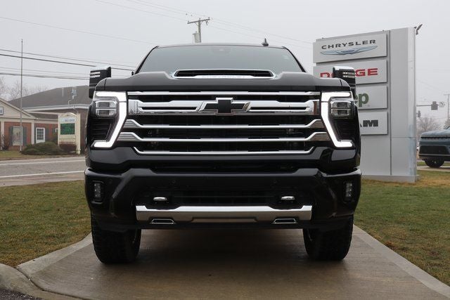 2025 Chevrolet Silverado 2500HD High Country Long Bed