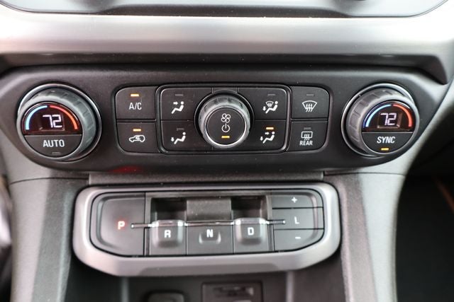 2021 GMC Acadia AT4