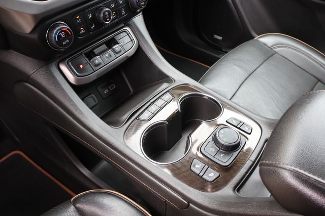 2021 GMC Acadia AT4