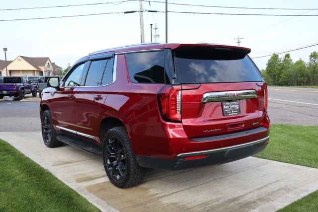 2023 GMC Yukon SLT