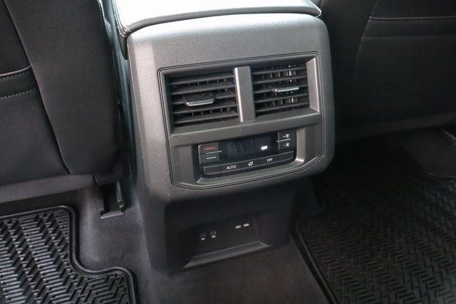 2023 Volkswagen Atlas SEL