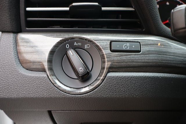 2021 Volkswagen Passat 2.0T R-Line