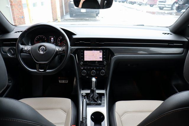 2021 Volkswagen Passat 2.0T R-Line