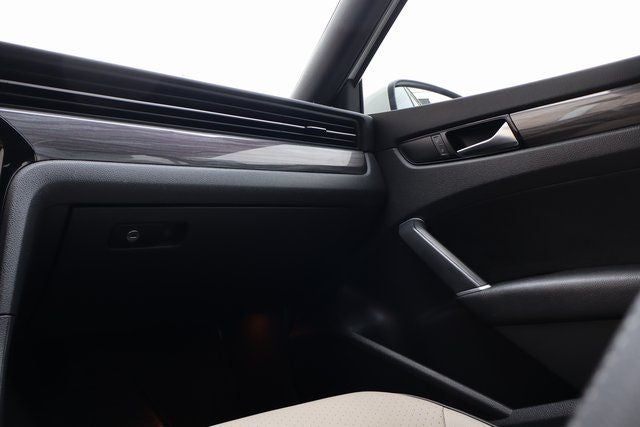 2021 Volkswagen Passat 2.0T R-Line