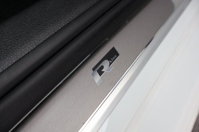 2021 Volkswagen Passat 2.0T R-Line