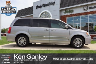 2016 Chrysler Town &amp; Country Touring-L Anniversary Edition