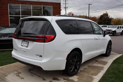 2026 Chrysler Pacifica Limited