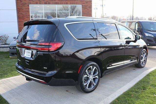 2026 Chrysler Pacifica Pinnacle