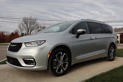 2026 Chrysler Pacifica Pinnacle