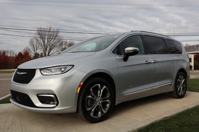 2026 Chrysler Pacifica Pinnacle