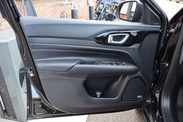 2025 Jeep Compass Altitude