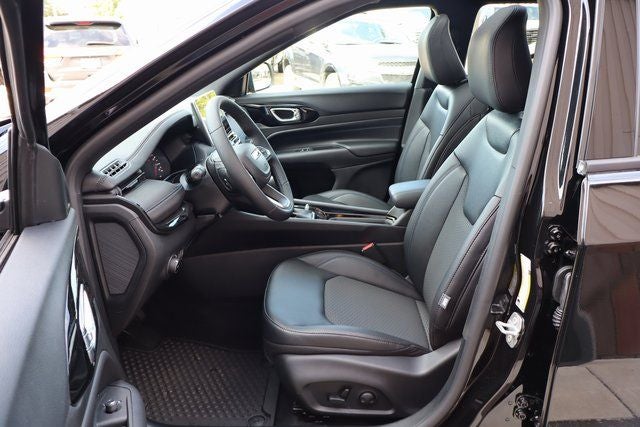 2025 Jeep Compass Altitude