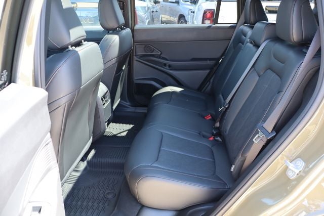 2026 Jeep Cherokee Overland