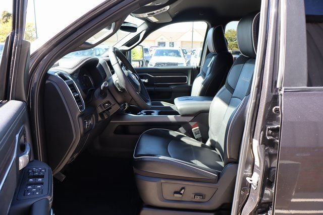 2025 RAM 2500 Laramie Sport