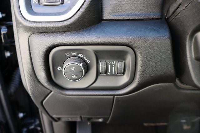 2025 RAM 2500 Laramie Night Edition