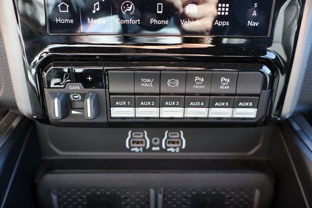 2025 RAM 2500 Laramie Night Edition