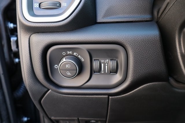 2025 RAM 2500 Laramie Night Edition