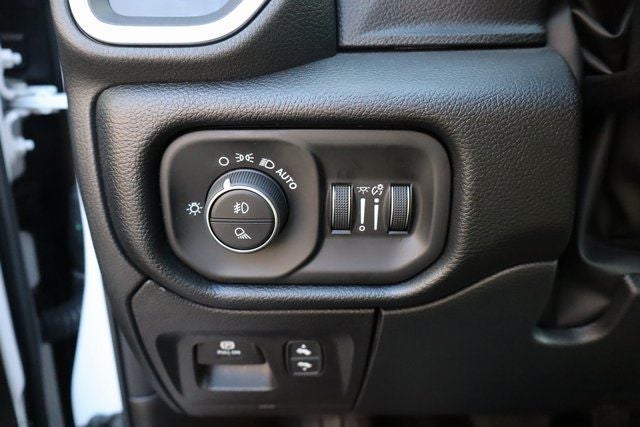 2026 RAM 1500 Big Horn Night Edition
