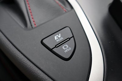 2024 Lexus UX 250h F SPORT Handling