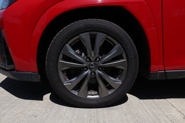 2024 Lexus UX 250h F SPORT Handling