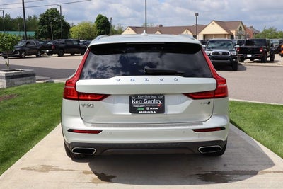 2021 Volvo V60 Cross Country T5