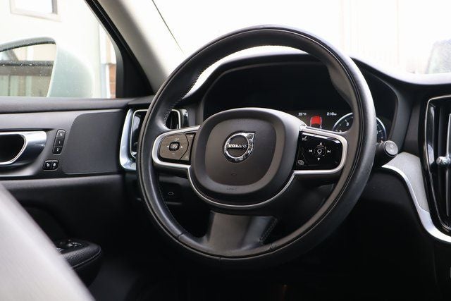 2021 Volvo V60 Cross Country T5