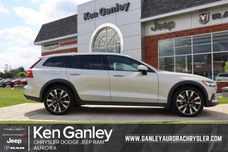 2021 Volvo V60 Cross Country T5