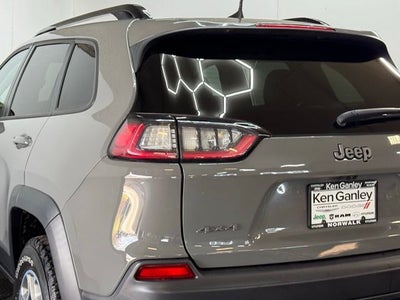 2022 Jeep Cherokee Trailhawk