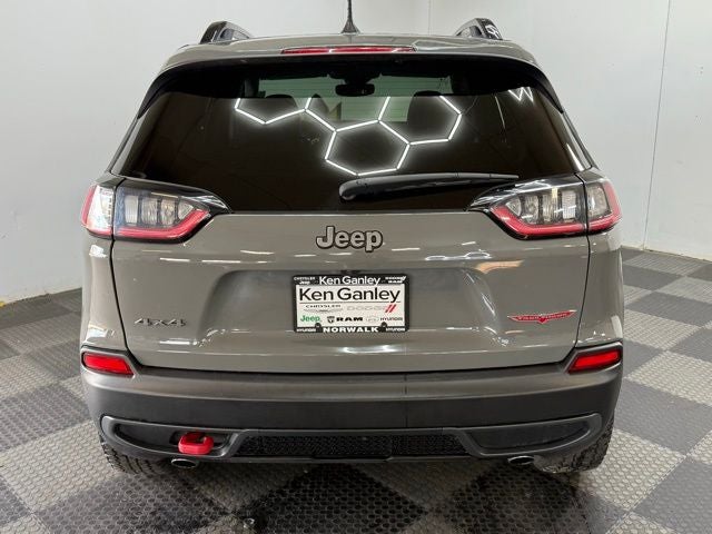 2022 Jeep Cherokee Trailhawk