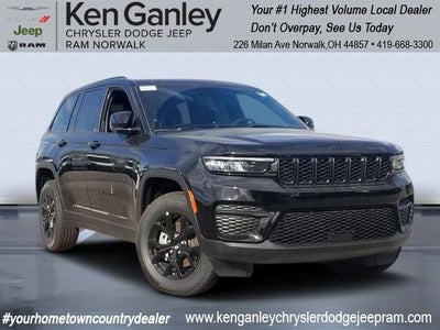 2025 Jeep Grand Cherokee Laredo