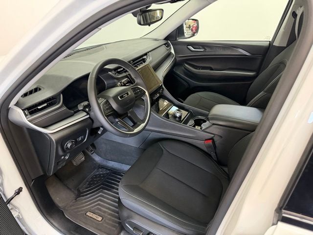 2023 Jeep Grand Cherokee Laredo X