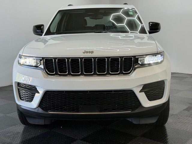 2023 Jeep Grand Cherokee Laredo X