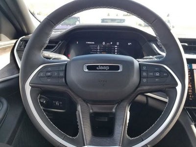 2026 Jeep Grand Cherokee Laredo Altitude