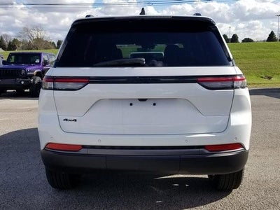 2026 Jeep Grand Cherokee Laredo Altitude