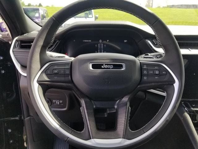 2026 Jeep Grand Cherokee Laredo Altitude