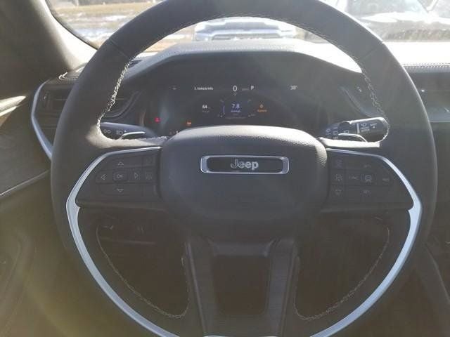 2026 Jeep Grand Cherokee Laredo Altitude