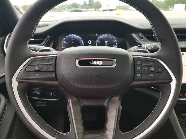 2026 Jeep Grand Cherokee Laredo Altitude