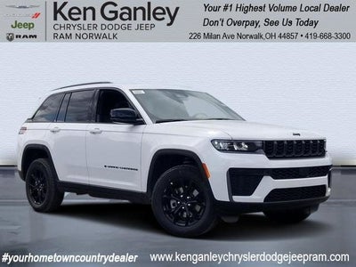 2026 Jeep Grand Cherokee Laredo Altitude