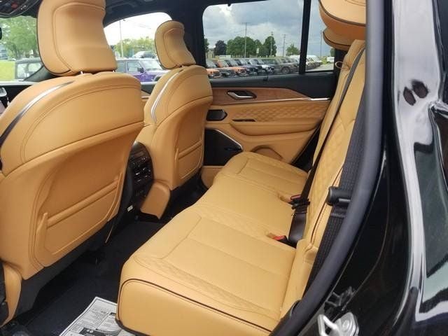 2026 Jeep Grand Cherokee Summit