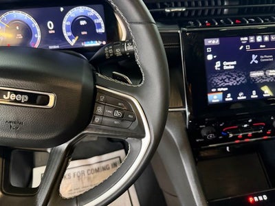 2023 Jeep Grand Cherokee L Laredo