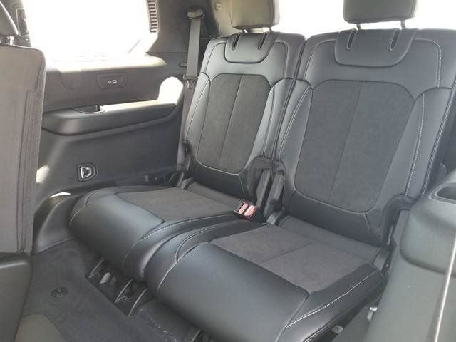 2026 Jeep Grand Cherokee L Laredo Altitude