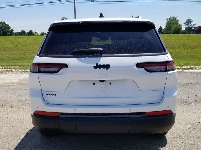 2026 Jeep Grand Cherokee L Laredo Altitude
