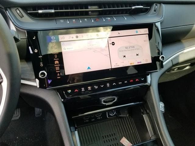 2026 Jeep Grand Cherokee L Laredo Altitude