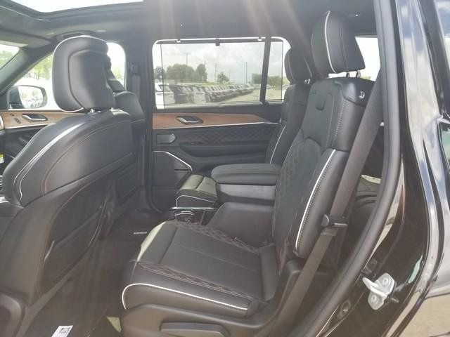 2026 Jeep Grand Cherokee L Summit