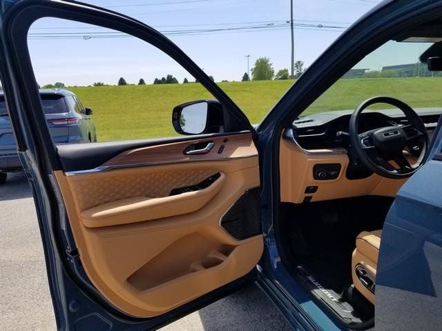 2026 Jeep Grand Cherokee L Summit