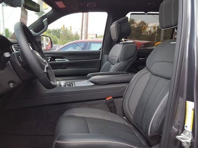 2023 Jeep Grand Wagoneer Series II