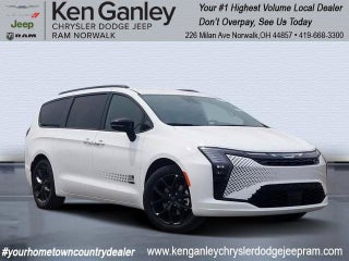 2027 Chrysler Pacifica Select