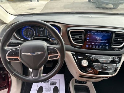 2017 Chrysler Pacifica Touring L