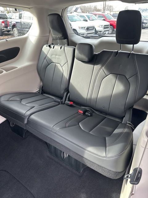 2017 Chrysler Pacifica Touring L
