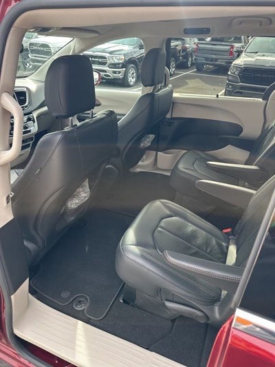 2017 Chrysler Pacifica Touring L